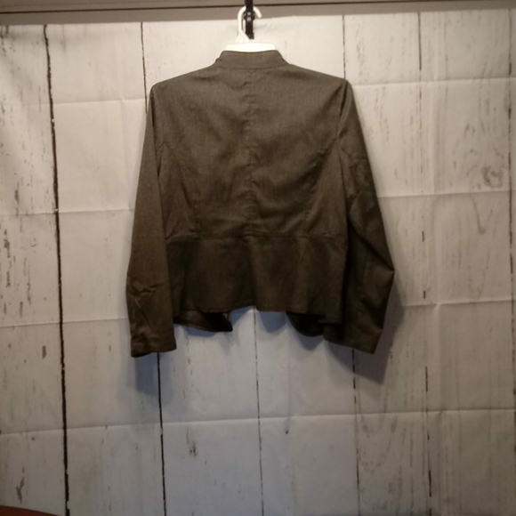 Jacket - Picture 3 of 6